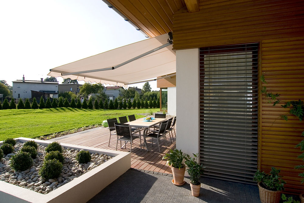 2008-08-AWNINGS_JAMAICA-single-family_house-Poland_Lubliniec-05